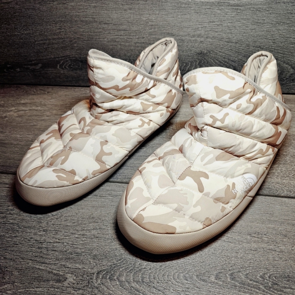 The North Face Thermoball Traction Booties Camo White